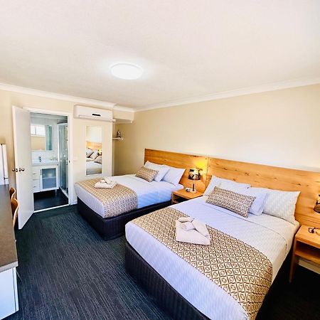 Auto Lodge Motor Inn Seymour Bagian luar foto